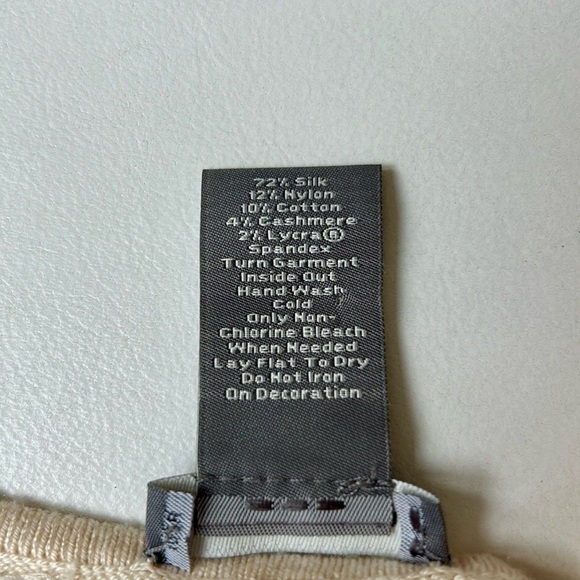 Ann Taylor Ivory V Neck Knit Sequin Top - Picture 5 of 7